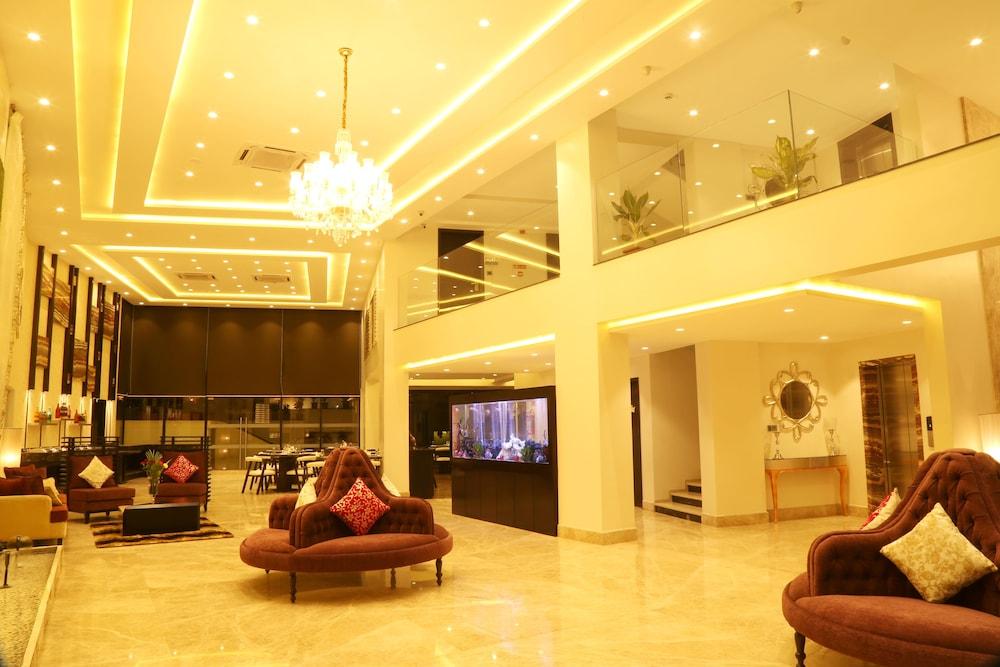 Hotel The Flora Grand, Vasco, Goa à Vāsco Da Gāma Extérieur photo